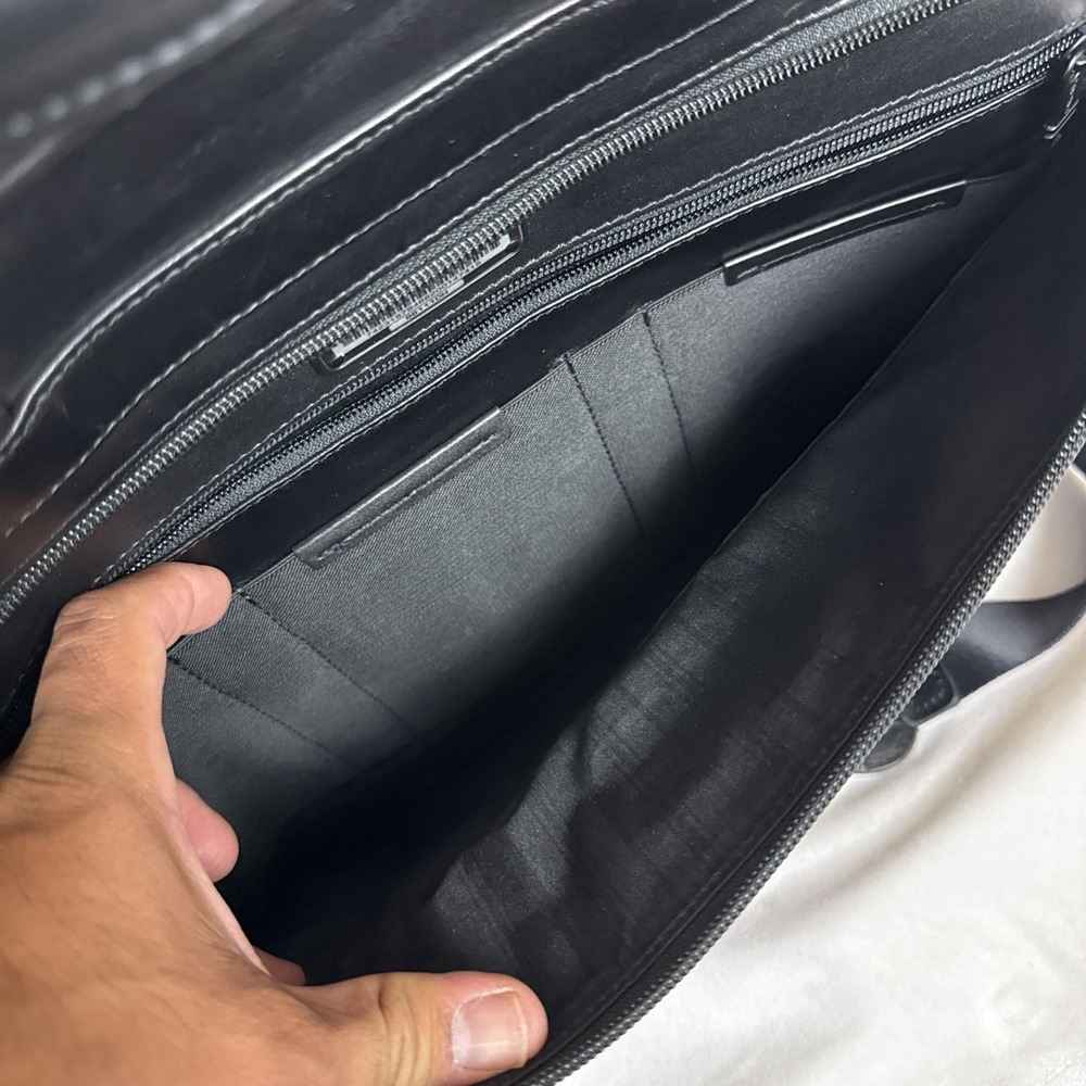 TUMI‎ Briefcase Leather Black Laptop Bag Business Travel Computer 96111DH - Picture 14 of 16